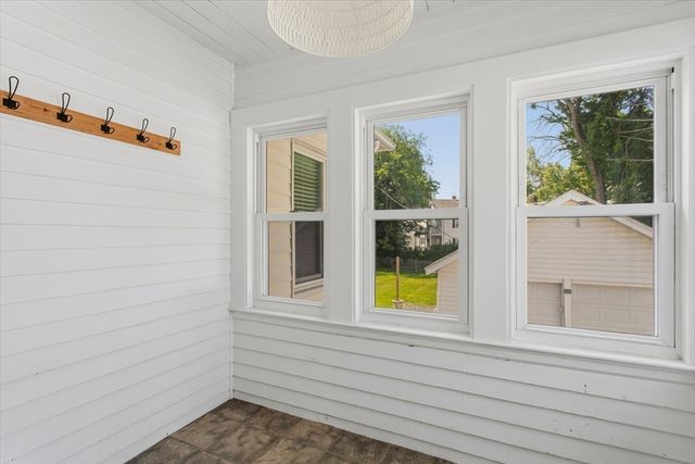 454 Quarry St 454, Quincy, MA 02169