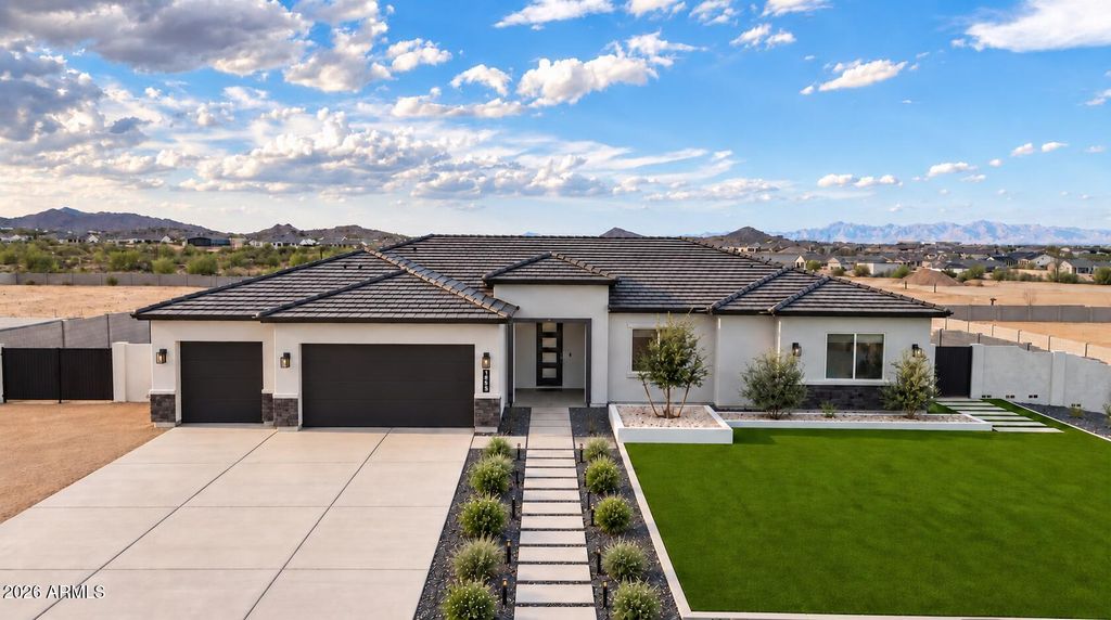 1858 W LUCKY Lane, Queen Creek, AZ 85144 — exterior
