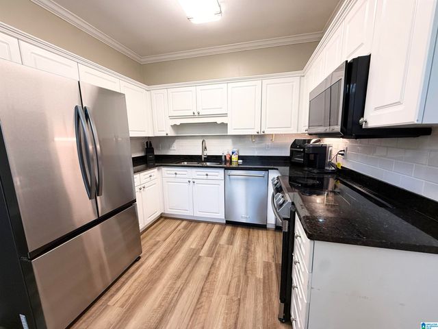 1606 BENT RIVER CIRCLE, Vestavia Hills, AL 35216