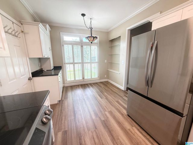 1606 BENT RIVER CIRCLE, Vestavia Hills, AL 35216