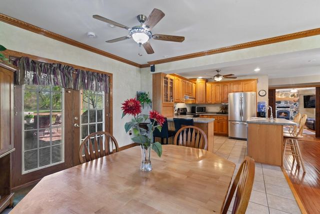 W329N4072 Lakeland DRIVE, Nashotah, WI 53058