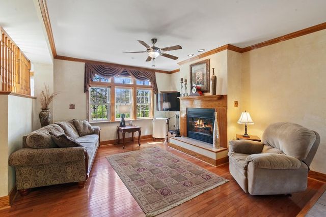 W329N4072 Lakeland DRIVE, Nashotah, WI 53058