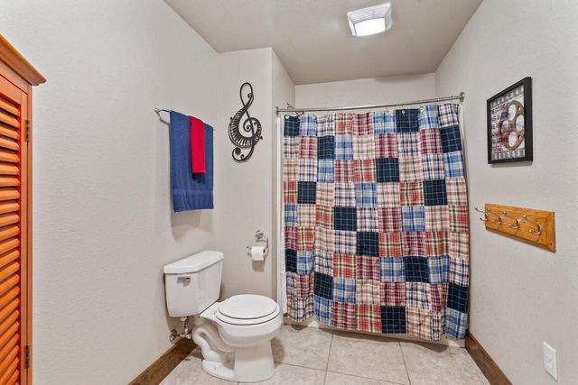 W329N4072 Lakeland DRIVE, Nashotah, WI 53058