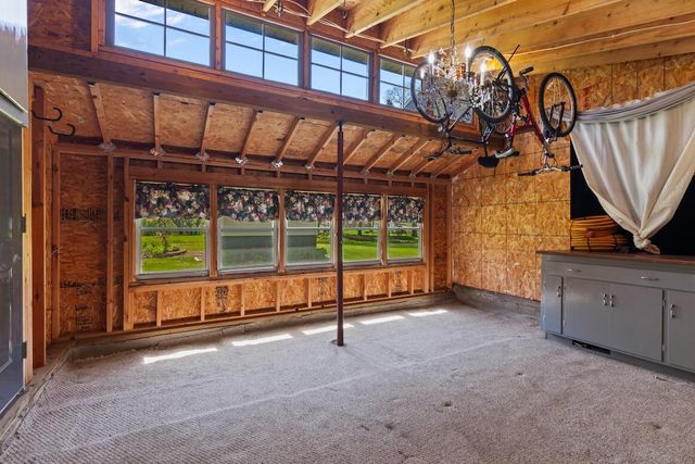 W329N4072 Lakeland DRIVE, Nashotah, WI 53058