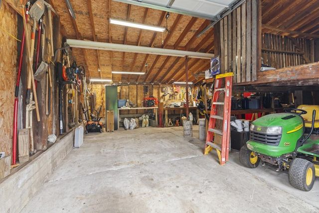 W329N4072 Lakeland DRIVE, Nashotah, WI 53058