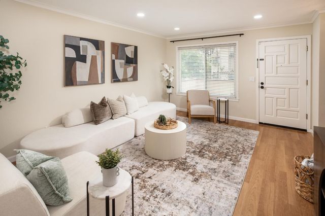 16137 Loretta Lane, Los Gatos, CA 95032
