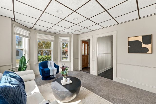 18 Kernwood Ave, Beverly, MA 01915