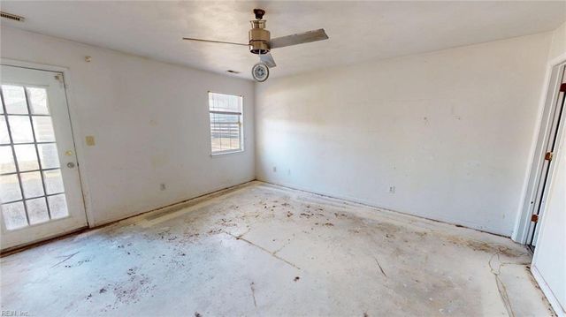 2092 Manassas RN, Virginia Beach, VA 23464