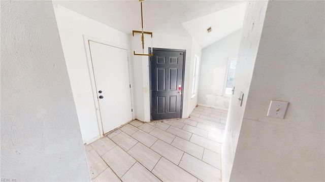 2092 Manassas RN, Virginia Beach, VA 23464