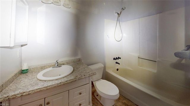 2092 Manassas RN, Virginia Beach, VA 23464