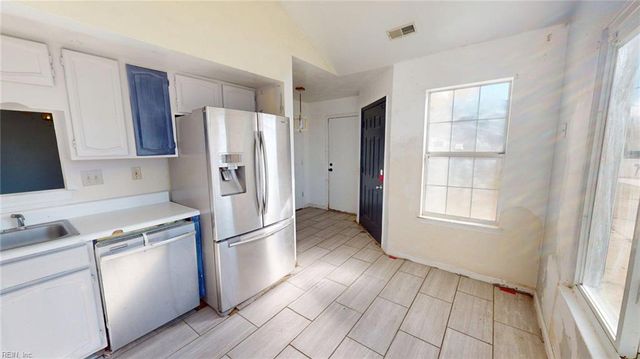 2092 Manassas RN, Virginia Beach, VA 23464