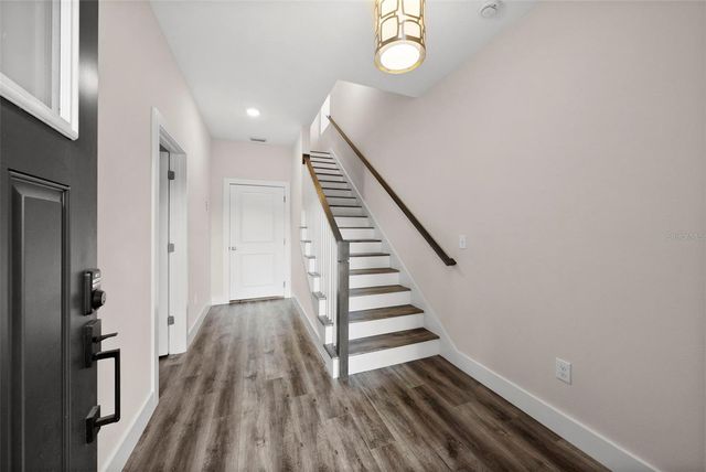 3122 W AZEELE STREET 3, Tampa, FL 33609