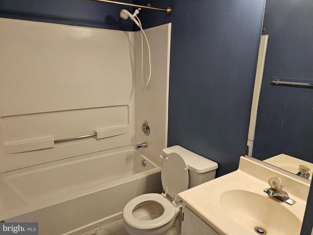 822 JOSHUA TREE CT, Owings Mills, MD 21117