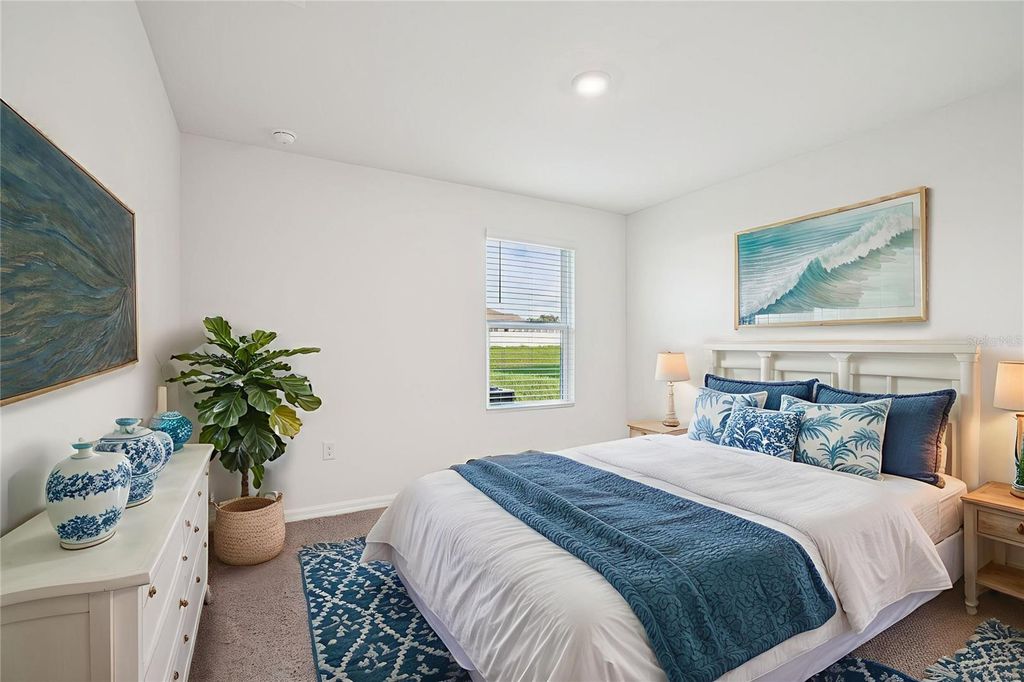 Image 5 of property listing at 17937 NW 170TH PLACE, Alachua, FL 32615