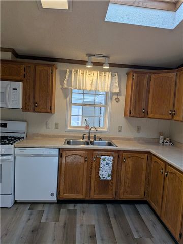 269 Ridge Ln, Murrysville, PA 15668