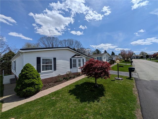 269 Ridge Ln, Murrysville, PA 15668