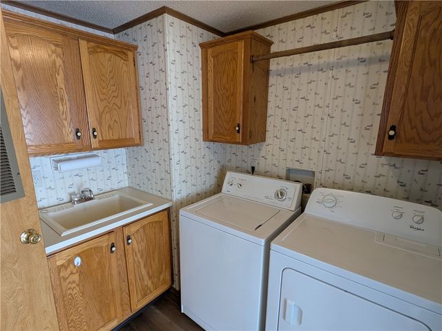 269 Ridge Ln, Murrysville, PA 15668