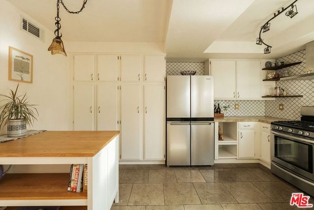 16631 Algonquin Street, Huntington Beach, CA 92649