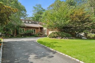 43 Franklin Ave, Livingston Twp., NJ 07039