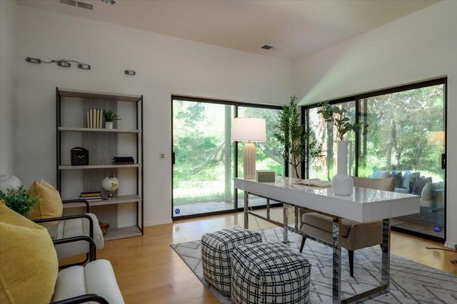 90 Hayfields Road, Portola Valley, CA 94028