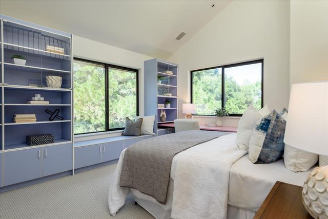 90 Hayfields Road, Portola Valley, CA 94028