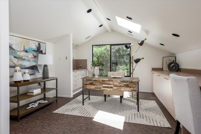 90 Hayfields Road, Portola Valley, CA 94028