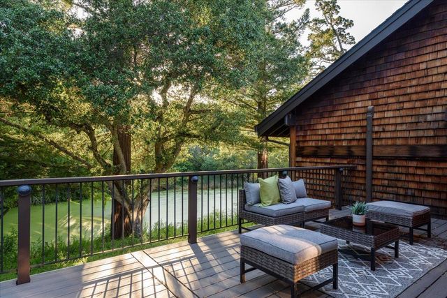 90 Hayfields Road, Portola Valley, CA 94028