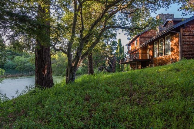 90 Hayfields Road, Portola Valley, CA 94028