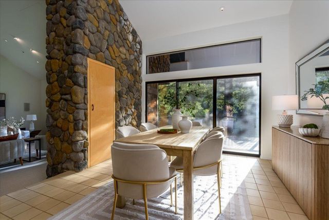 90 Hayfields Road, Portola Valley, CA 94028