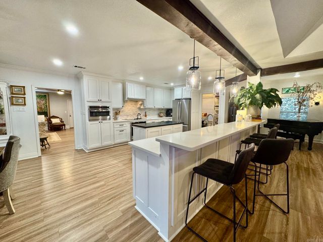 3 Hyde Park Circle, Conway, AR 72034