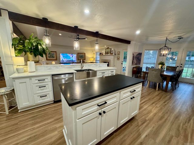 3 Hyde Park Circle, Conway, AR 72034