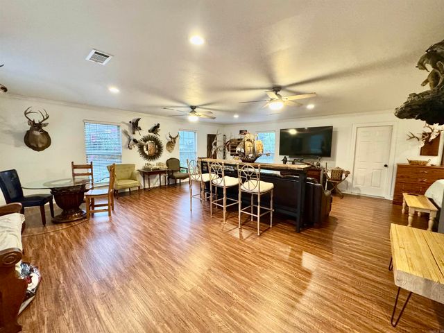 3 Hyde Park Circle, Conway, AR 72034
