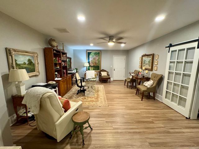 3 Hyde Park Circle, Conway, AR 72034