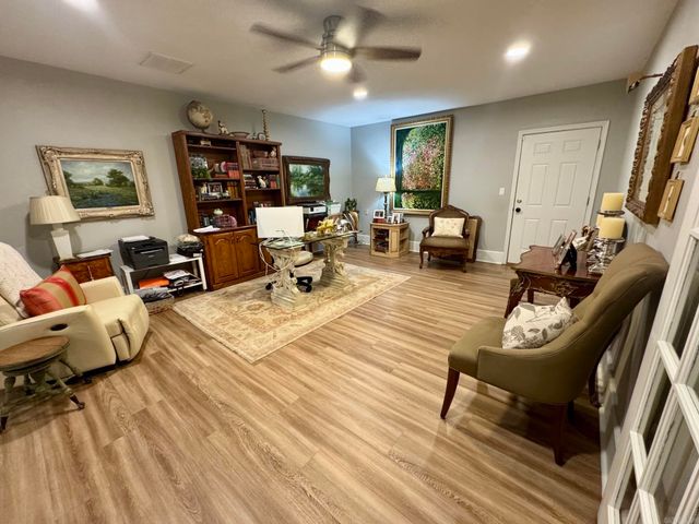 3 Hyde Park Circle, Conway, AR 72034