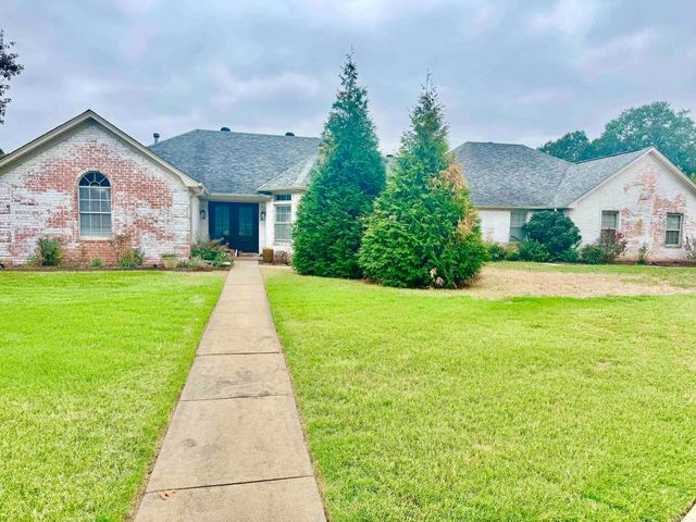 3 Hyde Park Circle, Conway, AR 72034