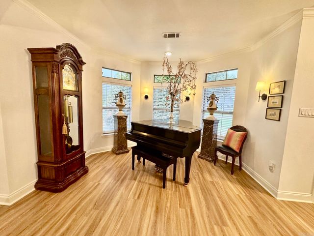 3 Hyde Park Circle, Conway, AR 72034