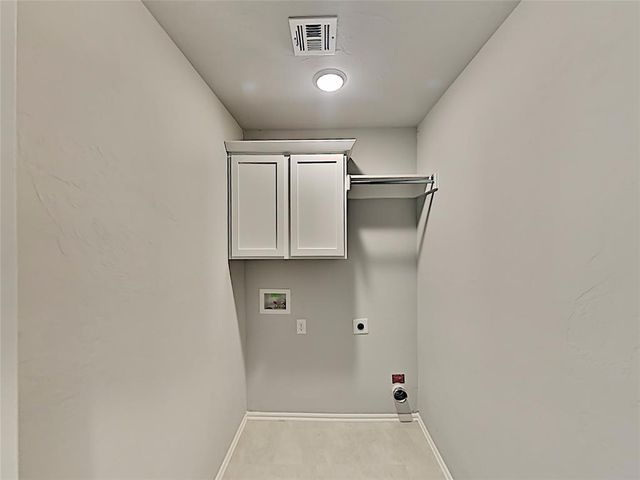 19617 Brookeville Drive, Edmond, OK 73012