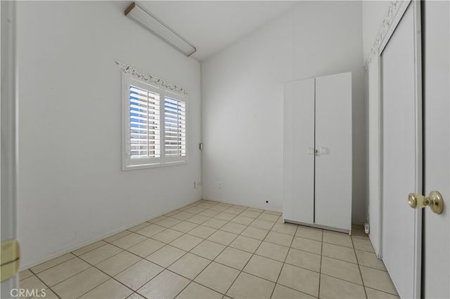 3723 W Avenue J4, Lancaster, CA 93536