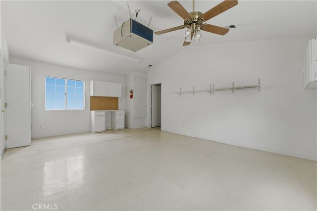 3723 W Avenue J4, Lancaster, CA 93536