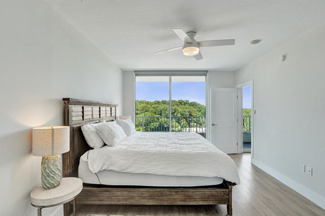 700 E Boynton Beach Boulevard 406, Boynton Beach, FL 33435
