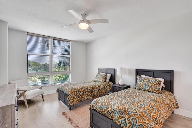 700 E Boynton Beach Boulevard 406, Boynton Beach, FL 33435