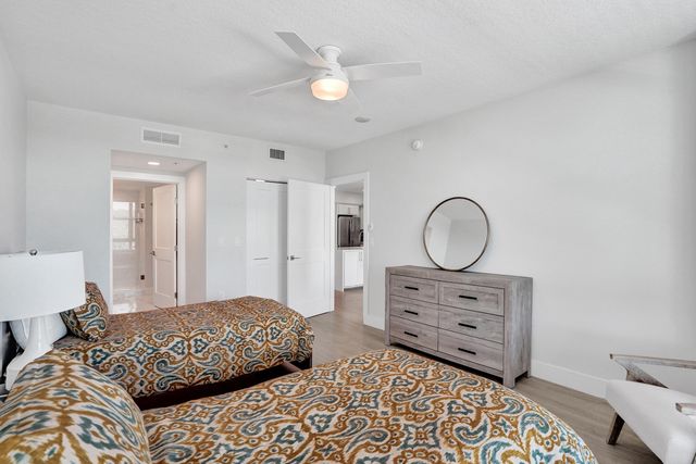 700 E Boynton Beach Boulevard 406, Boynton Beach, FL 33435