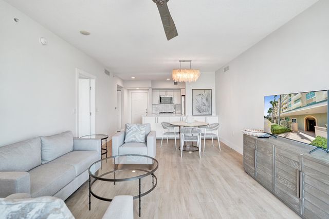 700 E Boynton Beach Boulevard 406, Boynton Beach, FL 33435