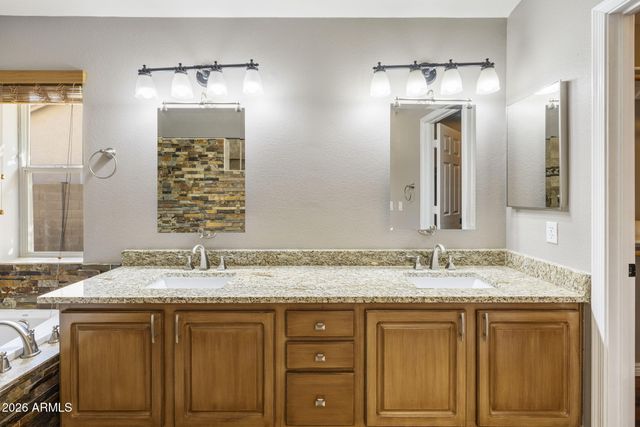 4025 W Wethersfield Road, Phoenix, AZ 85029