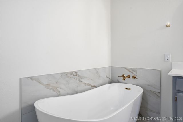 7430 S Fulton Avenue, Tulsa, OK 74136