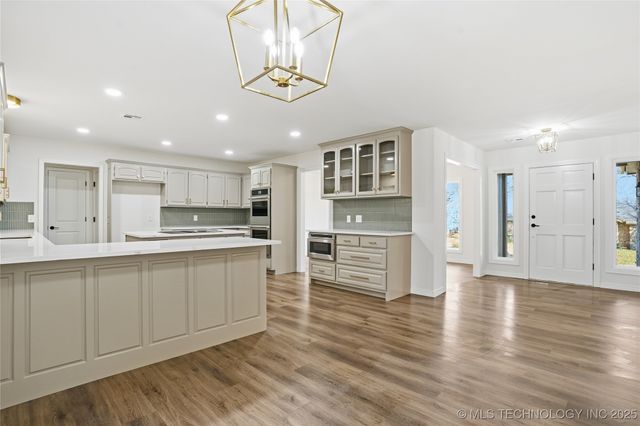 7430 S Fulton Avenue, Tulsa, OK 74136