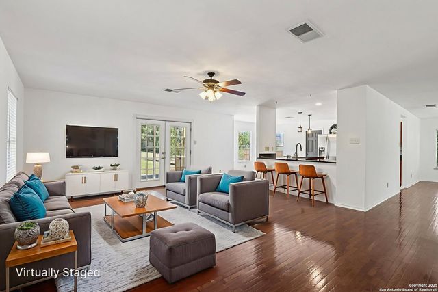 16 Marella Dr, San Antonio, TX 78248