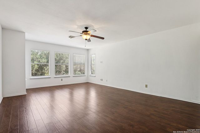 16 Marella Dr, San Antonio, TX 78248