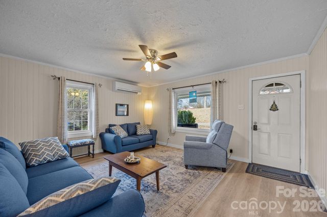 107 Axley Street, Canton, NC 28716