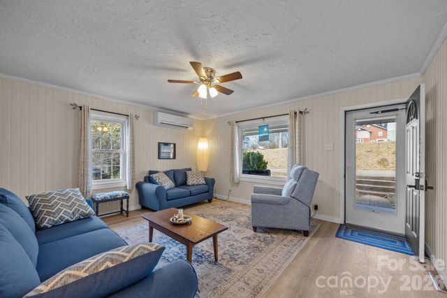 107 Axley Street, Canton, NC 28716